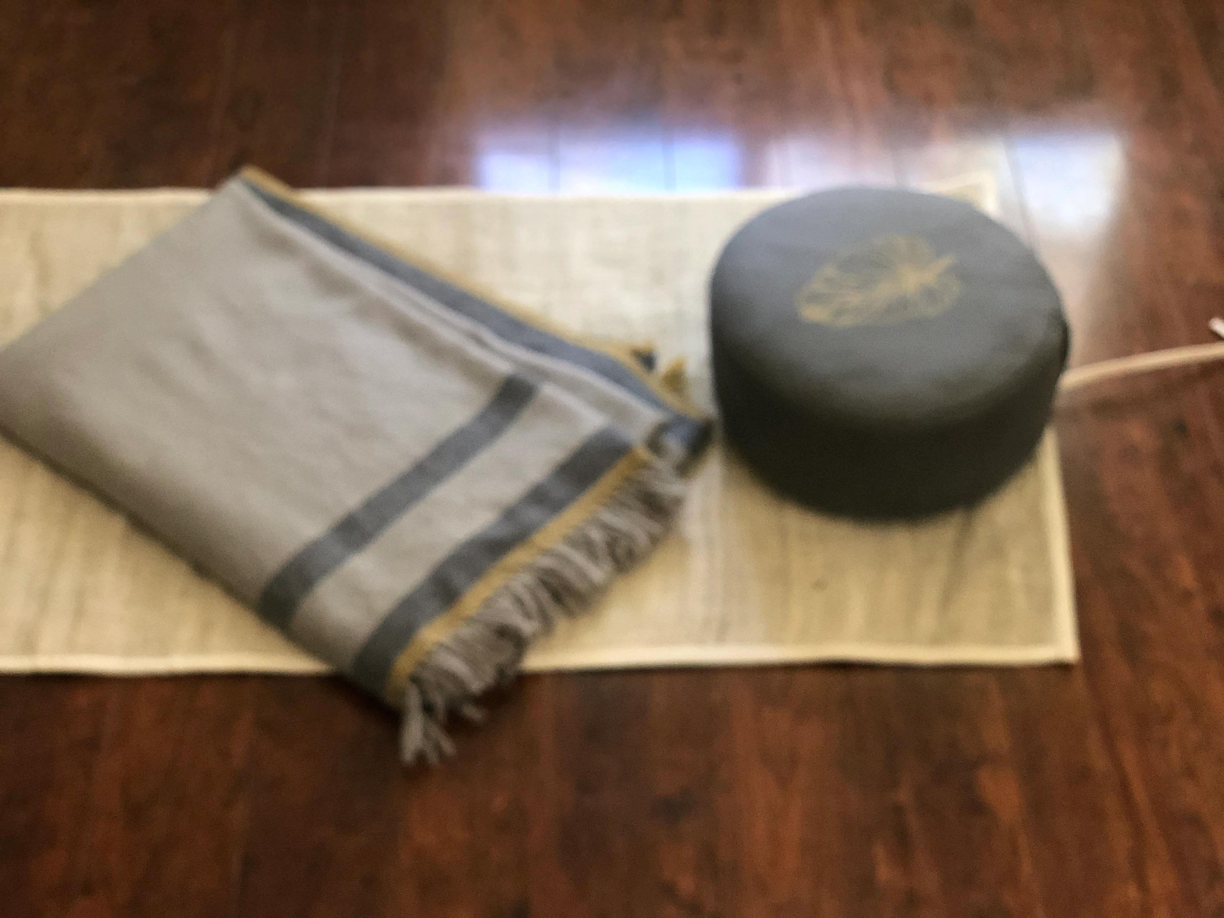 The Practitioner's Bundle: 100% Wool Meditation Shawl, Natural Hemp Yoga Mat and Meditation Cushion - Image 5