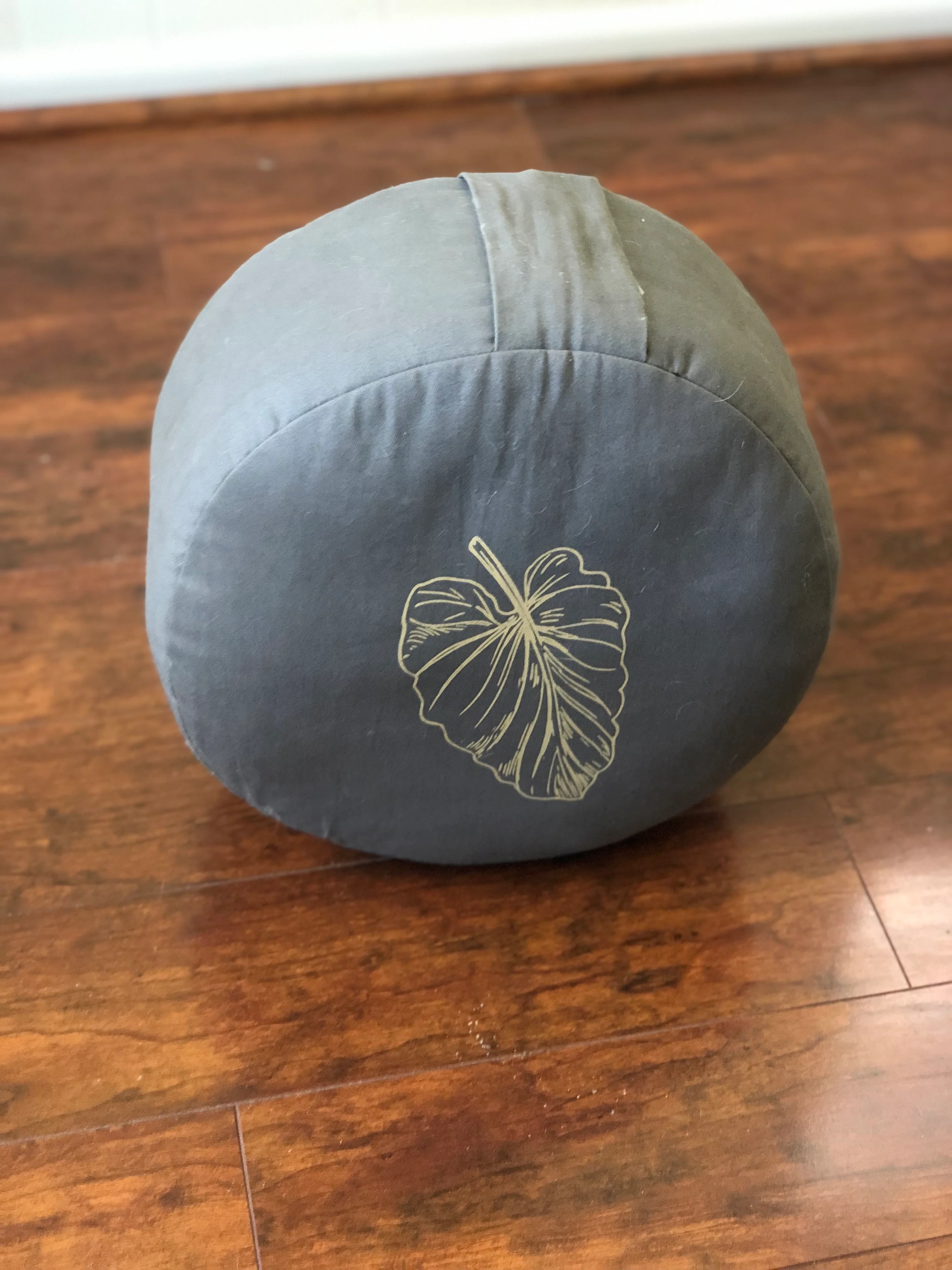 Meditation and Practioner's Cushion - Image 10