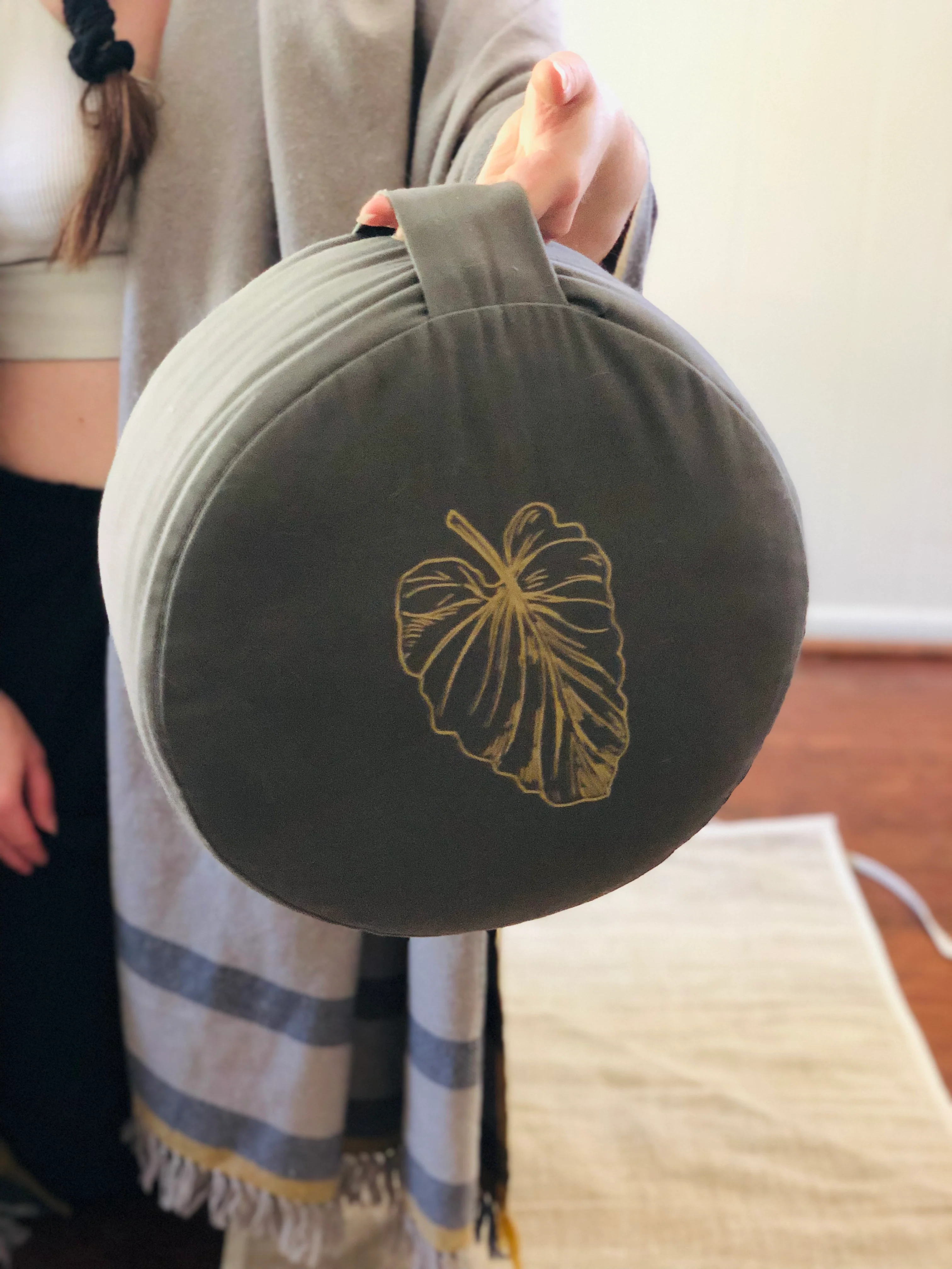 Meditation and Practioner's Cushion - Image 13