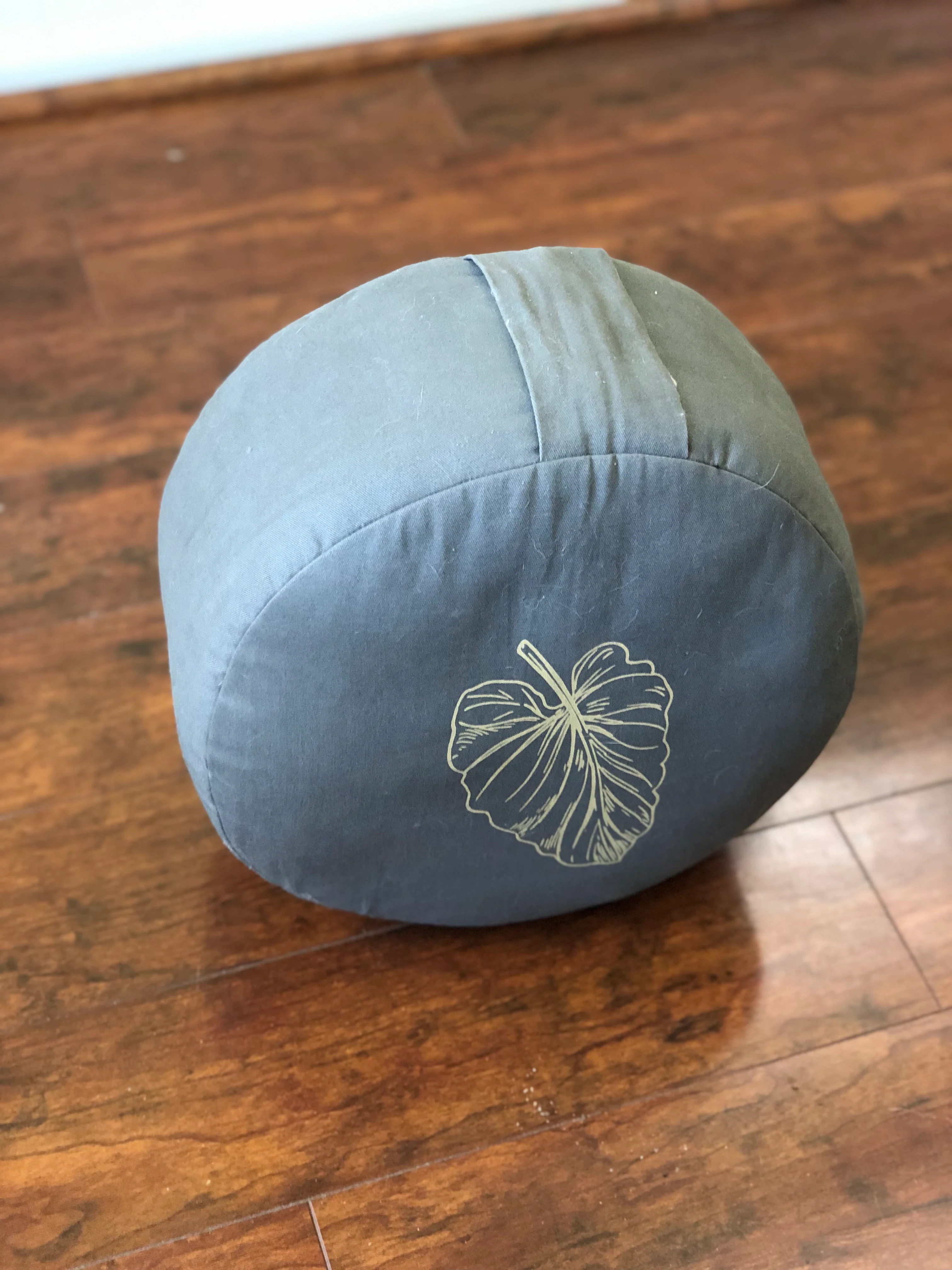 Meditation and Practioner's Cushion - Image 9