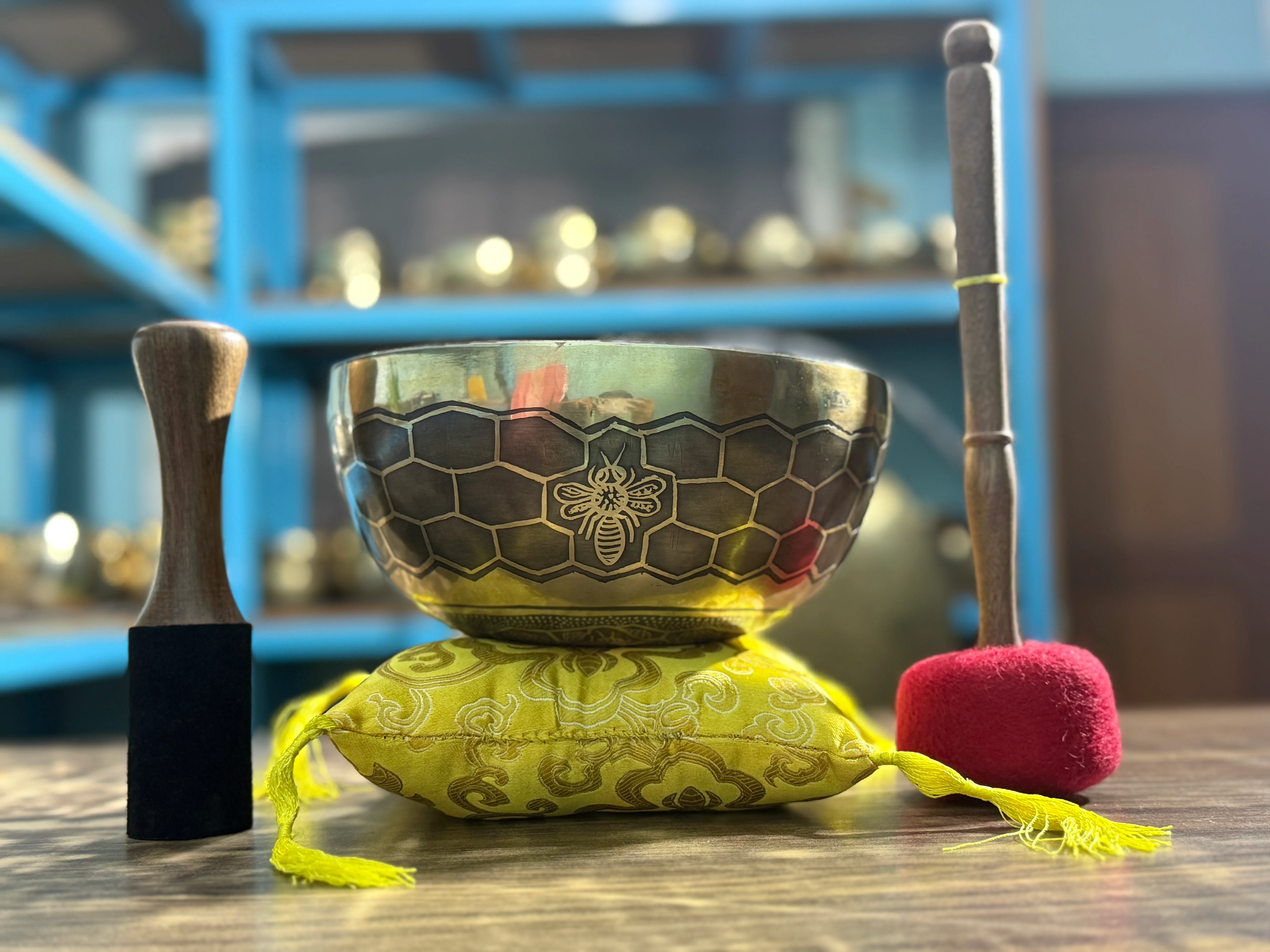 The Bee Bowl: 10 inch | Special Creation by Lauren - Image 17